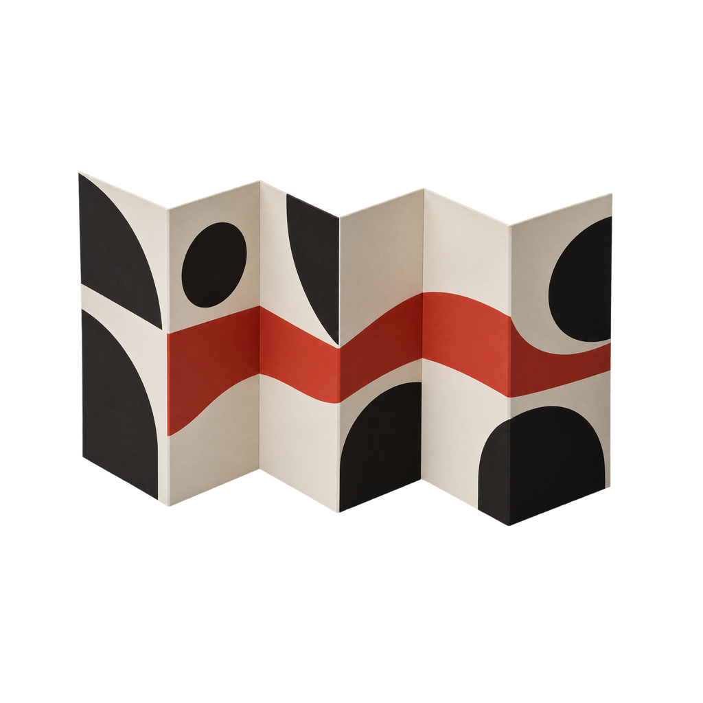 Rechtopstaande leporello van zes panelen in zigzag, met zwarte vormen en een rode band die over de vouwen doorloopt
