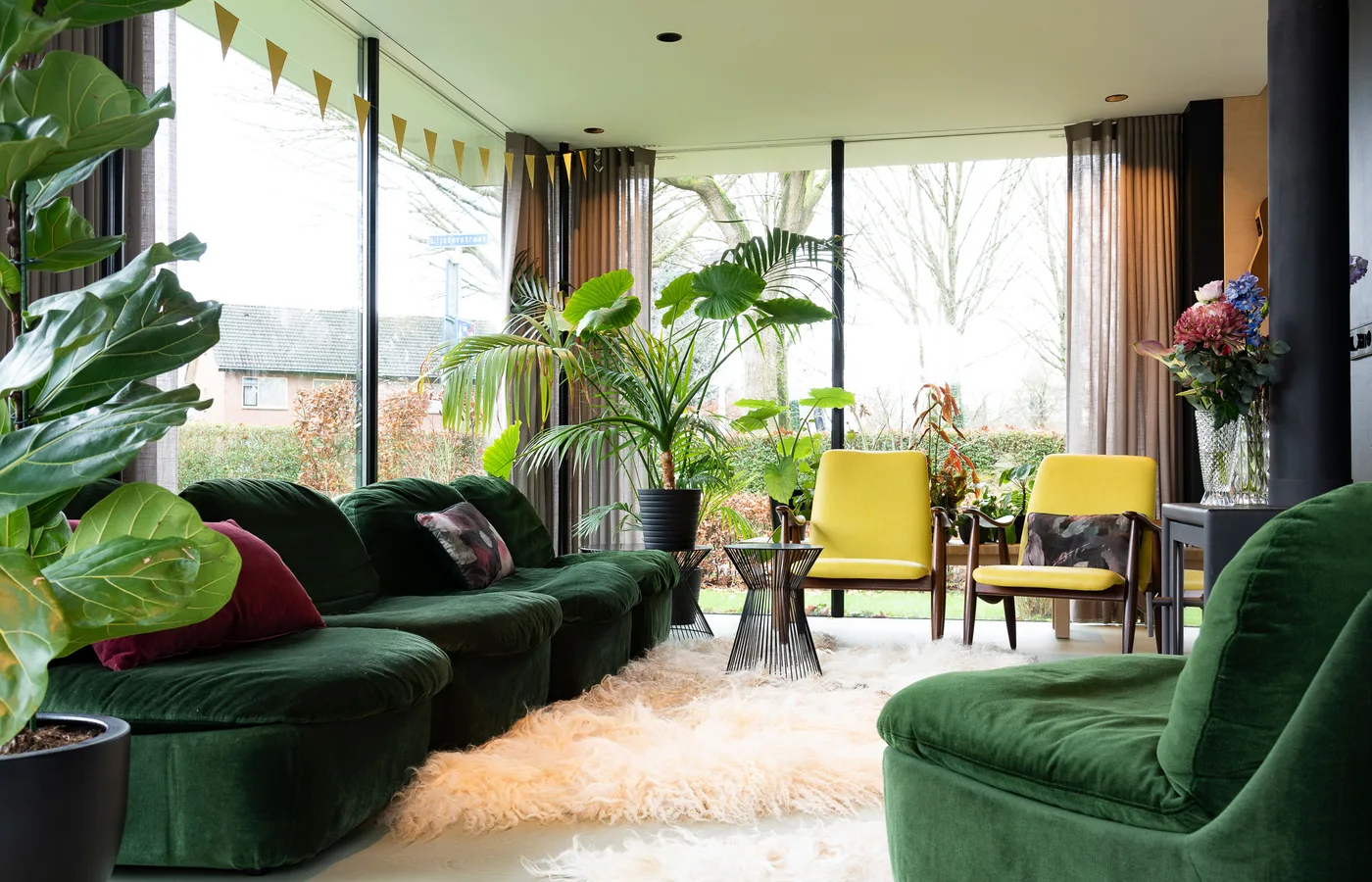 Lichte woonkamer als voorbeeld voor een comfortscan