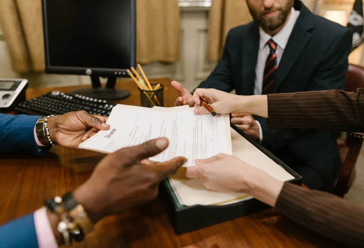 Vergelijking van salarisbenchmarks en secundaire arbeidsvoorwaarden